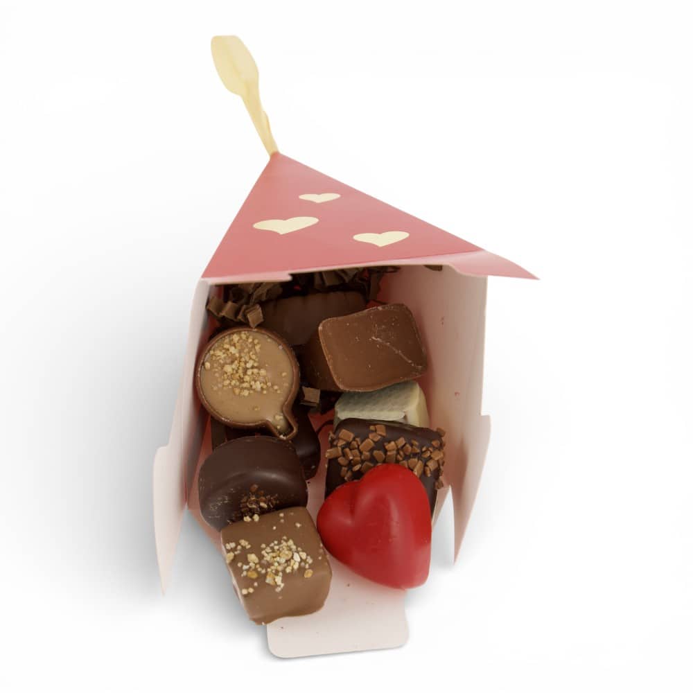 Sweet Valentine chocolats – vue rapprochée du coffret pyramidal